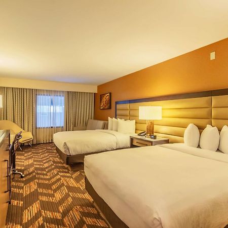 Doubletree By Hilton Lawrence Otel Dış mekan fotoğraf