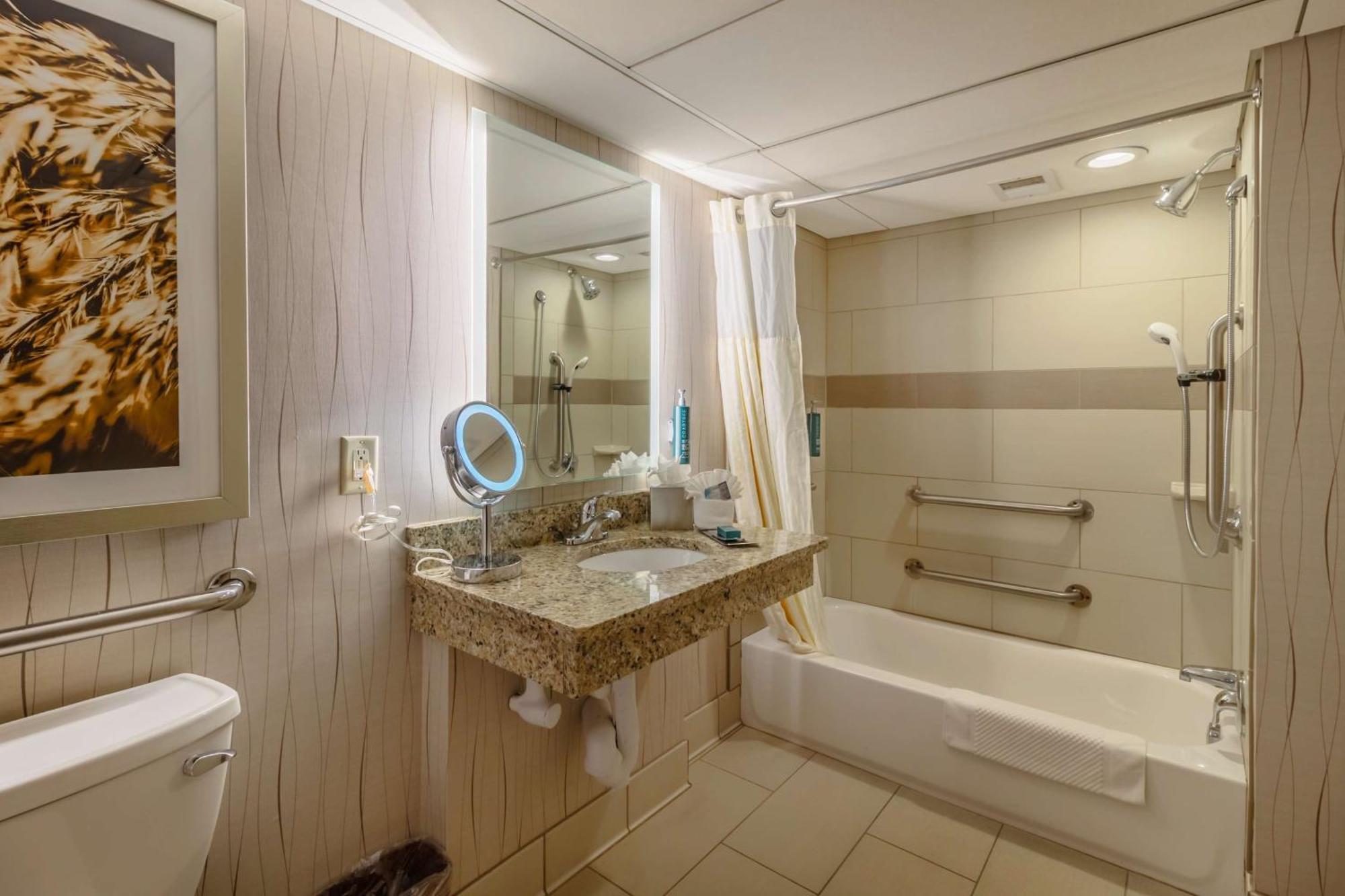 Doubletree By Hilton Lawrence Otel Dış mekan fotoğraf