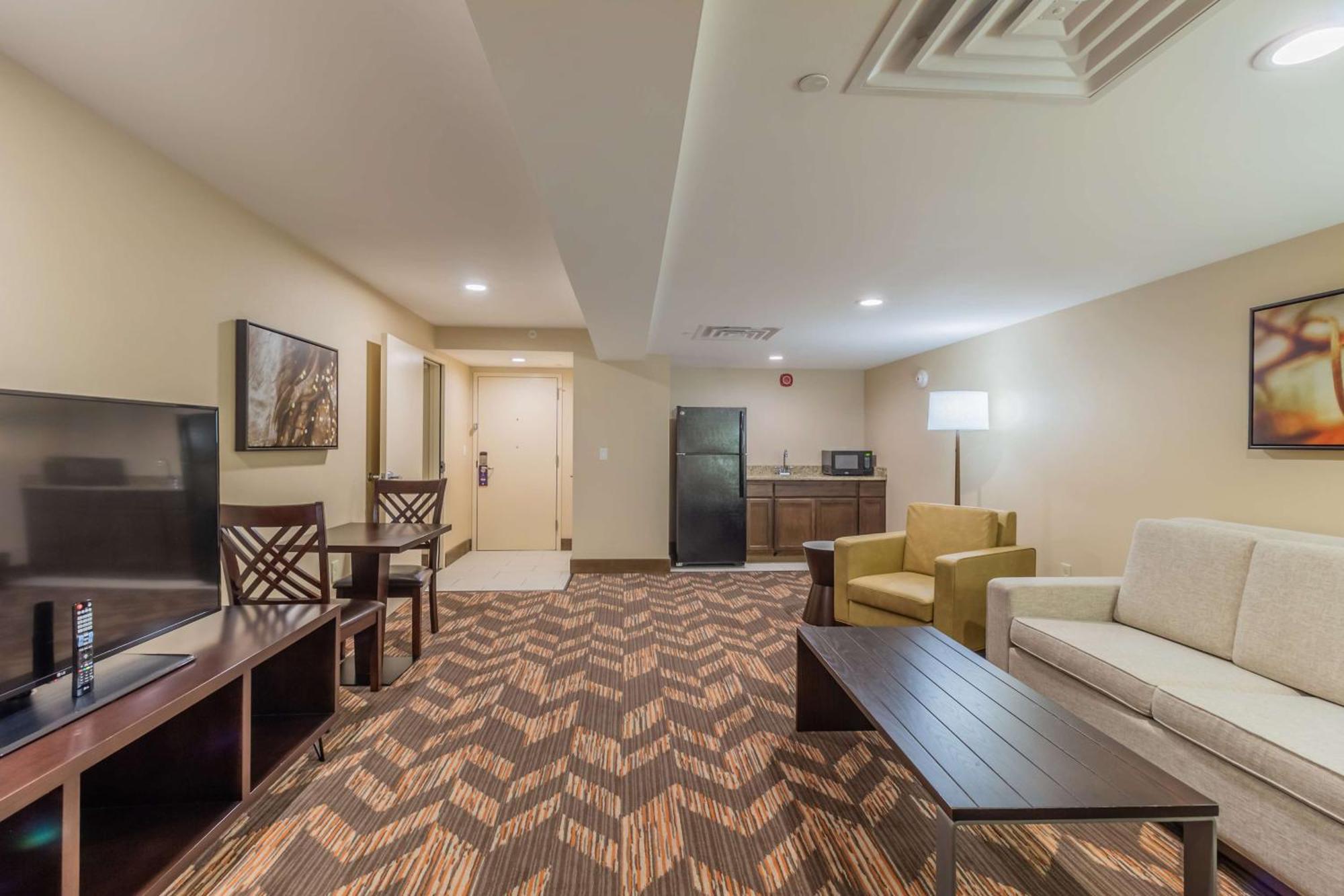 Doubletree By Hilton Lawrence Otel Dış mekan fotoğraf