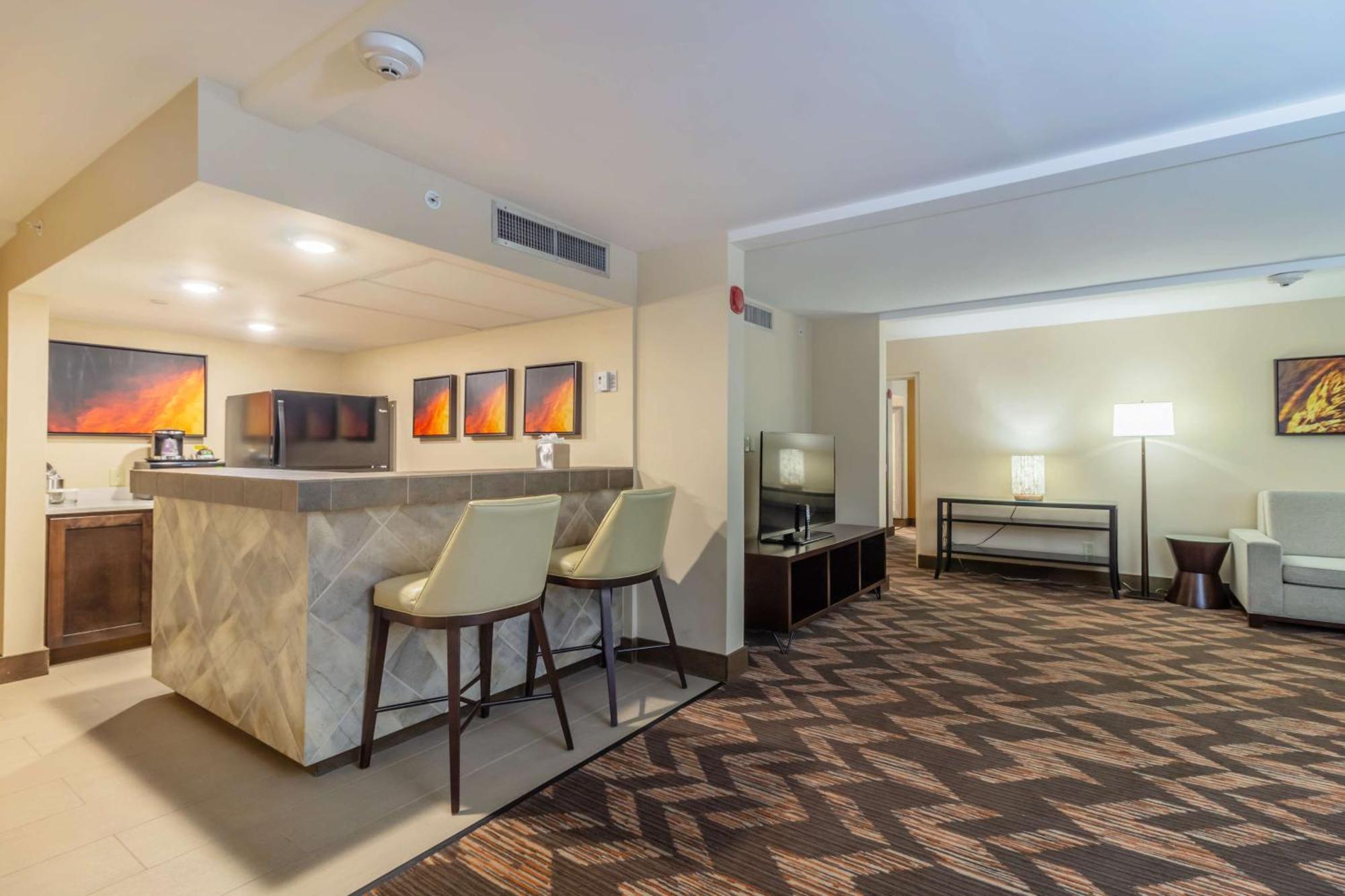 Doubletree By Hilton Lawrence Otel Dış mekan fotoğraf