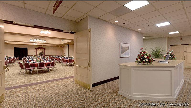 Doubletree By Hilton Lawrence Otel Dış mekan fotoğraf