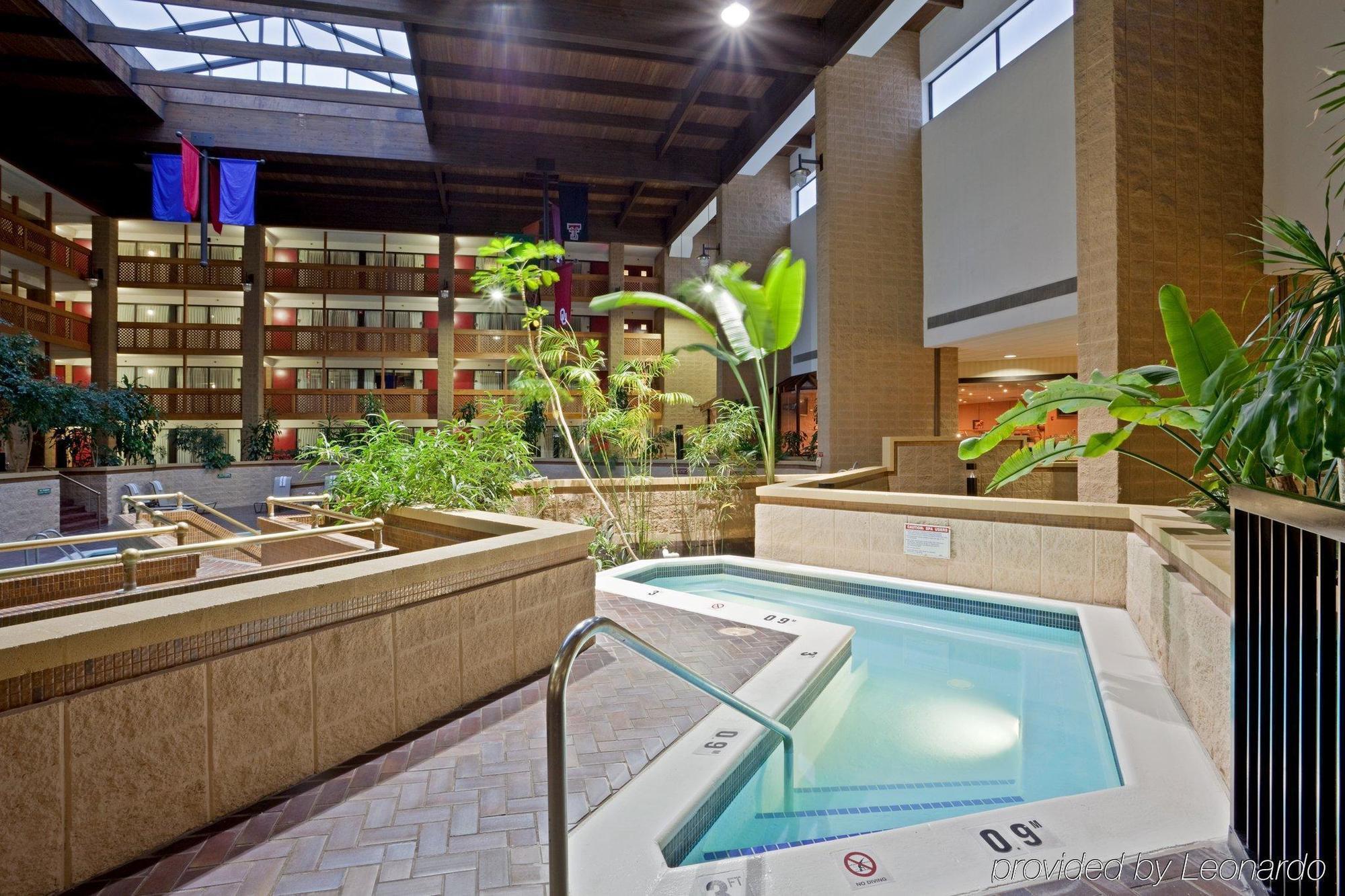 Doubletree By Hilton Lawrence Otel Dış mekan fotoğraf
